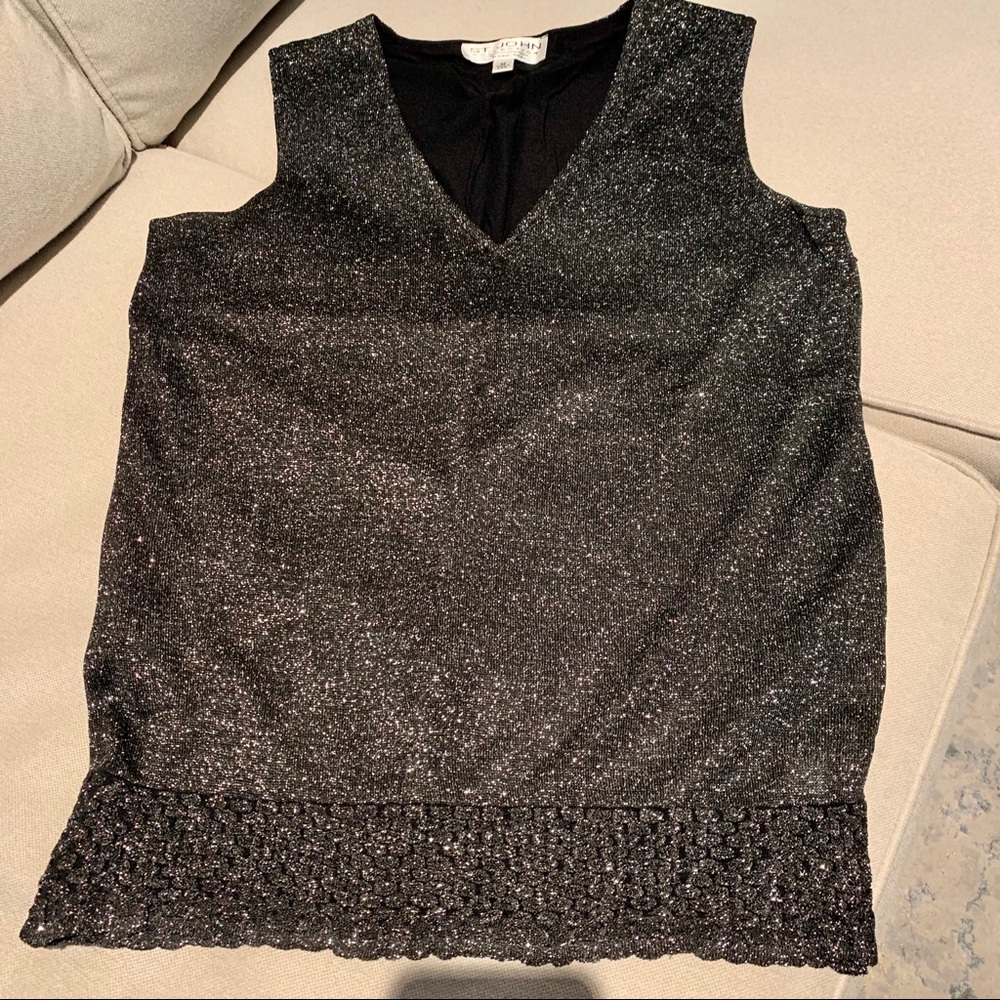 St. John sleeveless top, MEDIUM